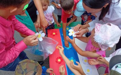 Наш славный флаг!