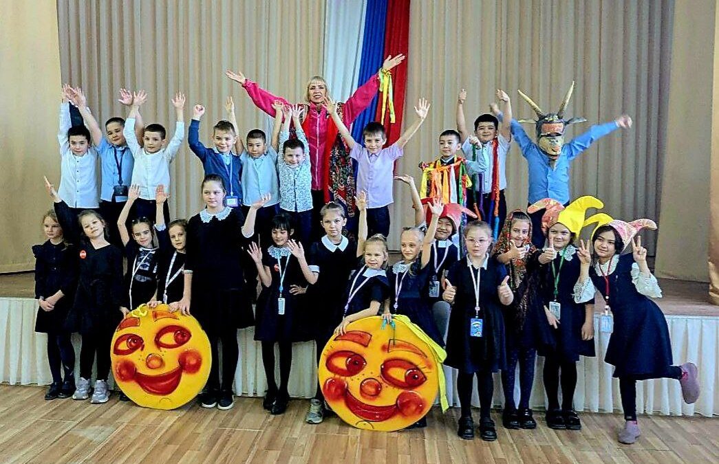 Широкую, да весёлую